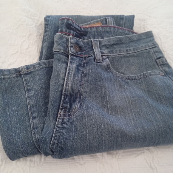 Vintage TOMMY HILFIGER Wide Leg Midrise Medium Wash Jeans - Picture 9 of 14